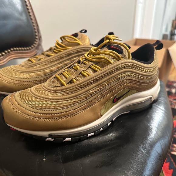 Nike Air Max 97 Quick Strike.Gold with red swoosh worn maybe 2-3 times looks new - Picture 6 of 10